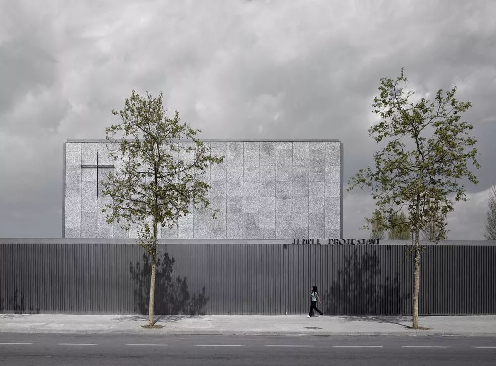 泡沫铝夜间效果图片,泡沫铝透光效果图