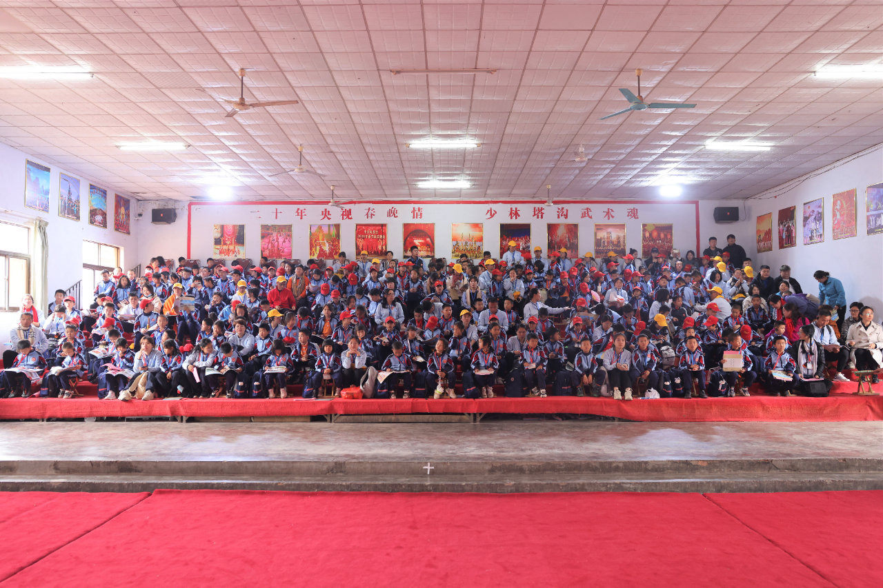 嵩山塔沟武术冬令营,塔沟武校同学探访