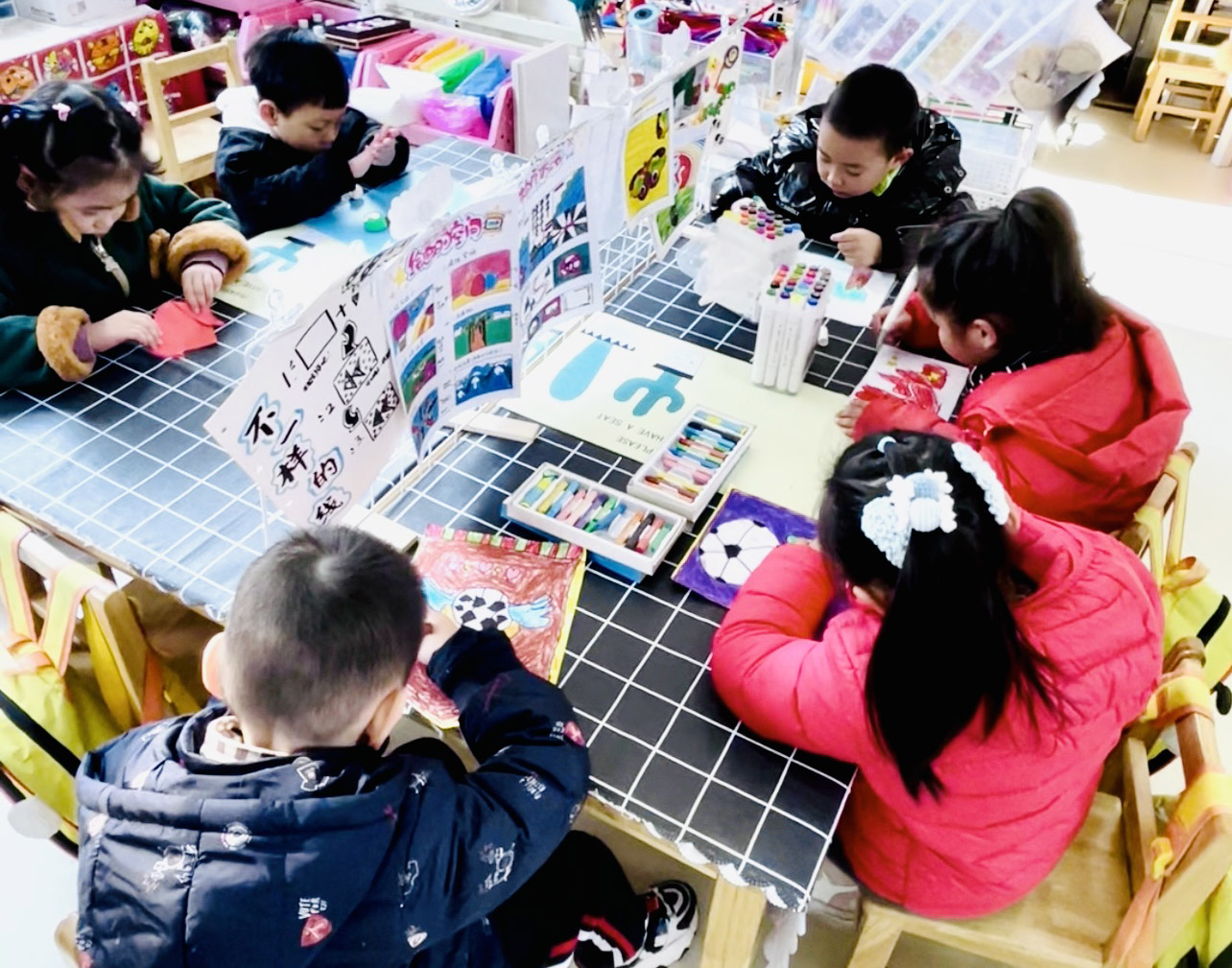 苏州市虹桥幼儿园：虹娃从小爱足球