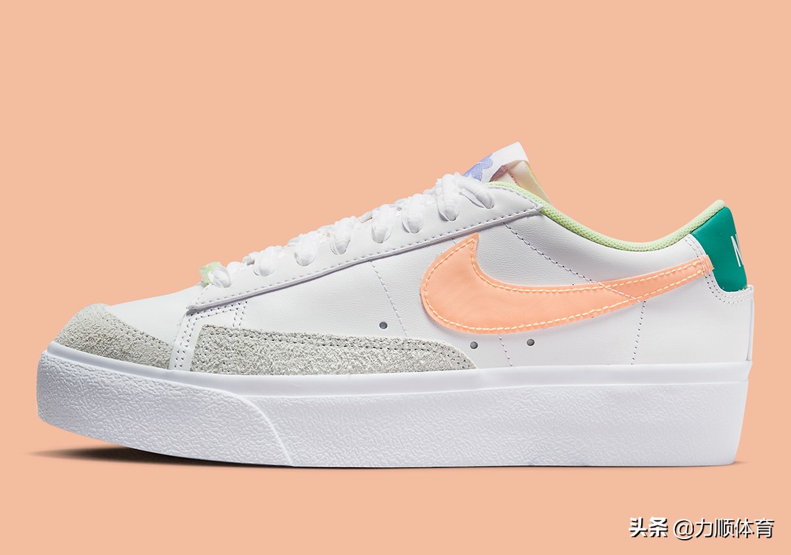 鞋带从鞋底穿过的一款鞋子,鞋带从鞋头开始的马丁靴