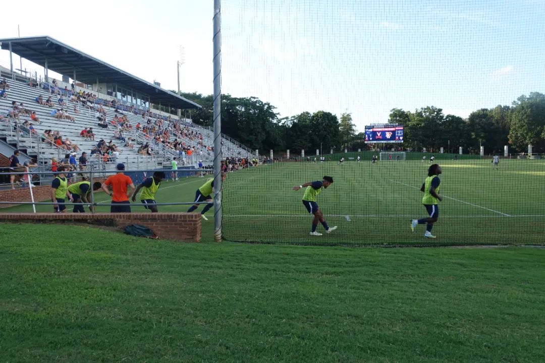 美国校园足球,美国校园足球比赛