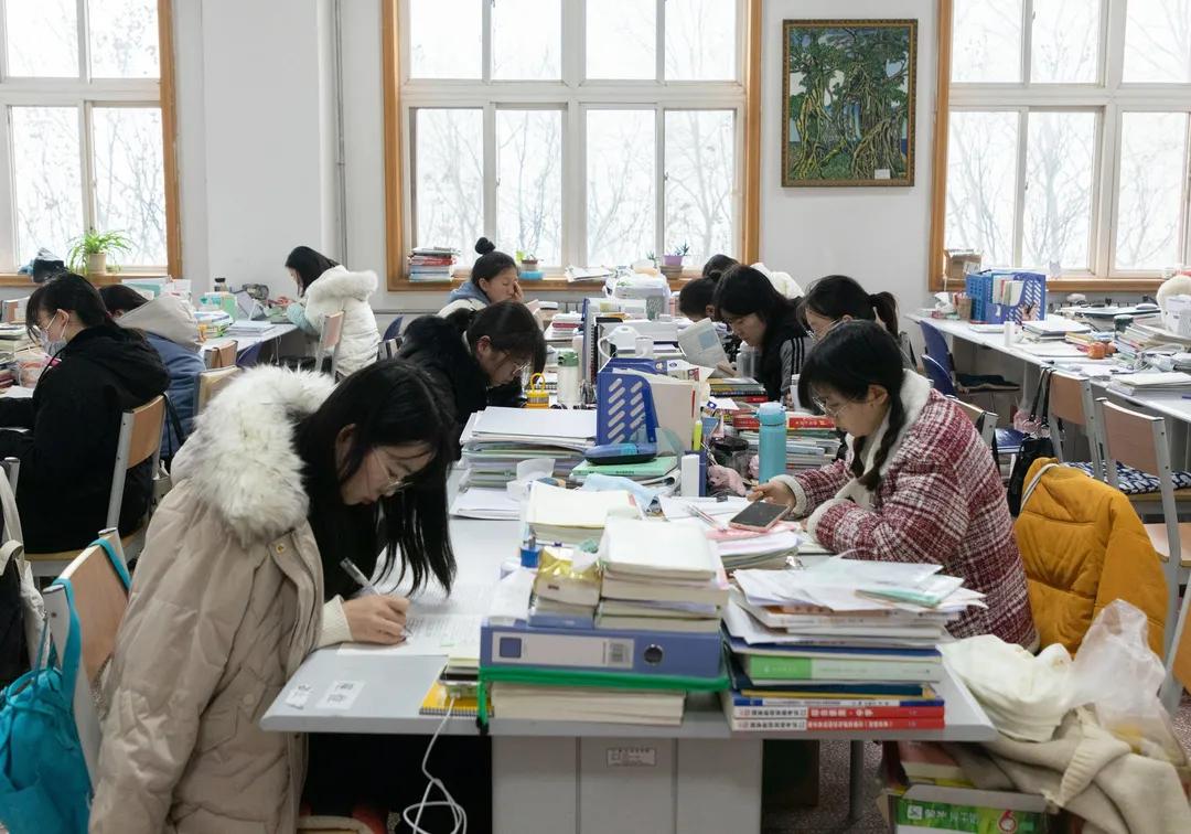 愿你以梦为马不负韶华考上大学,愿同学们以梦为马金榜题名