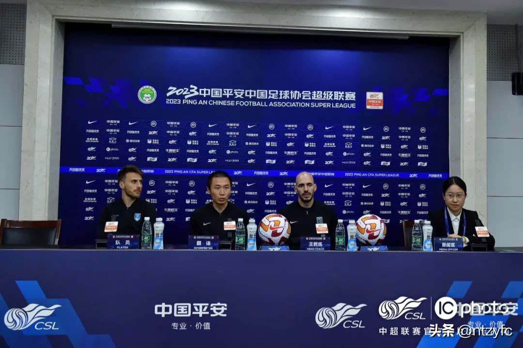 璧涘満涓婄殑鎴戜滑闇告皵鍗佽冻,璧涘墠鑷俊婊℃弧