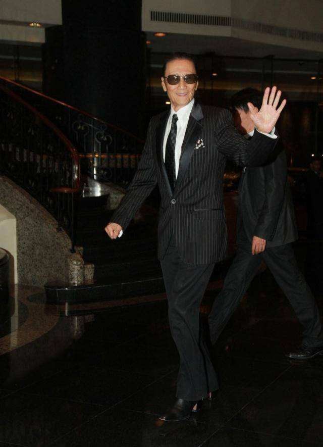 谢贤任达华向华强谁厉害,谢贤向华强谁地位高