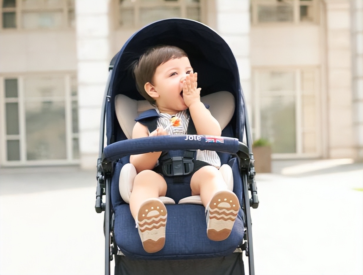 joie婴儿推车老款怎么折叠,jojo婴儿推车