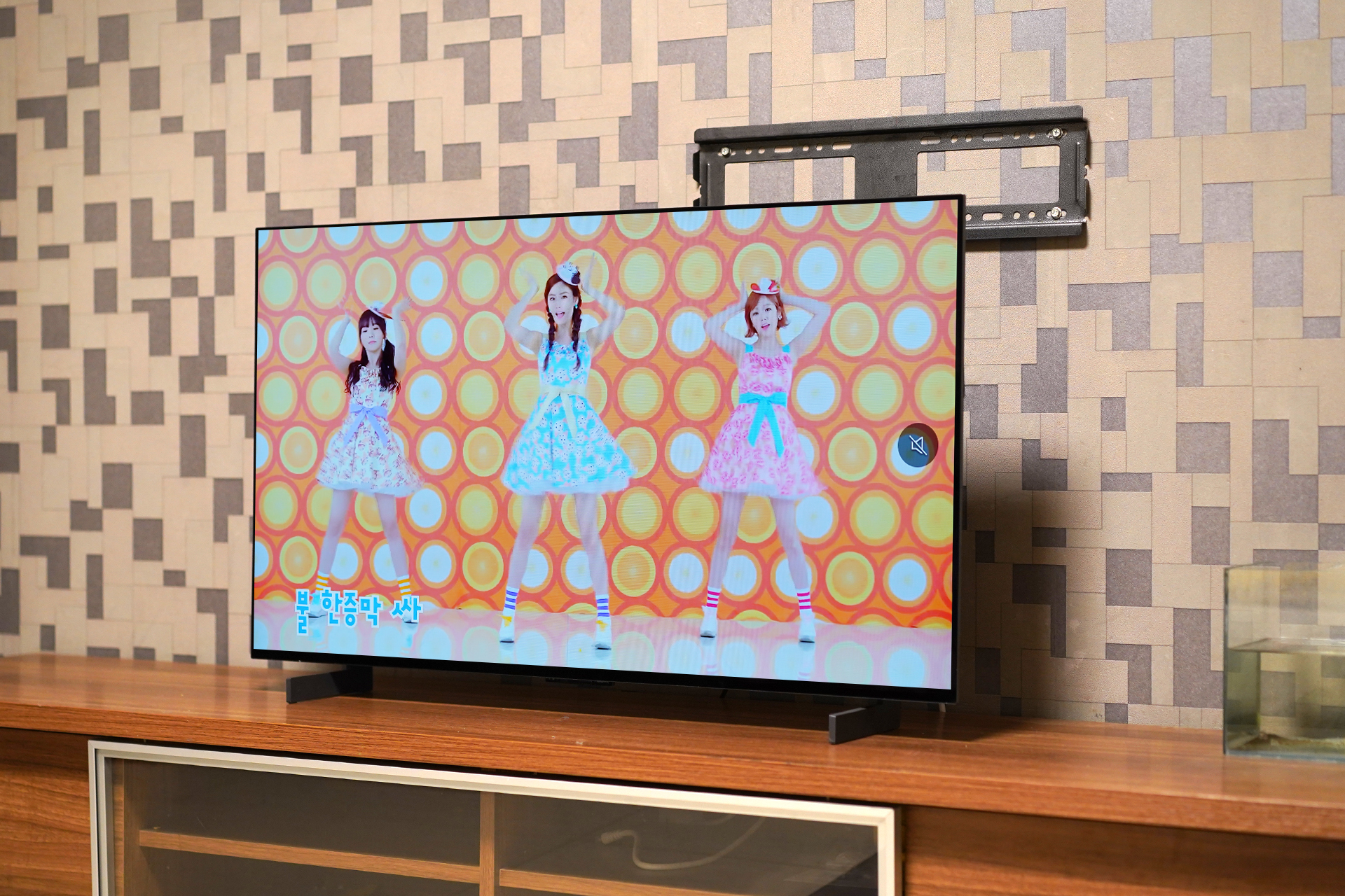 4k120hzoled海信电视机,4k120hzoled电视