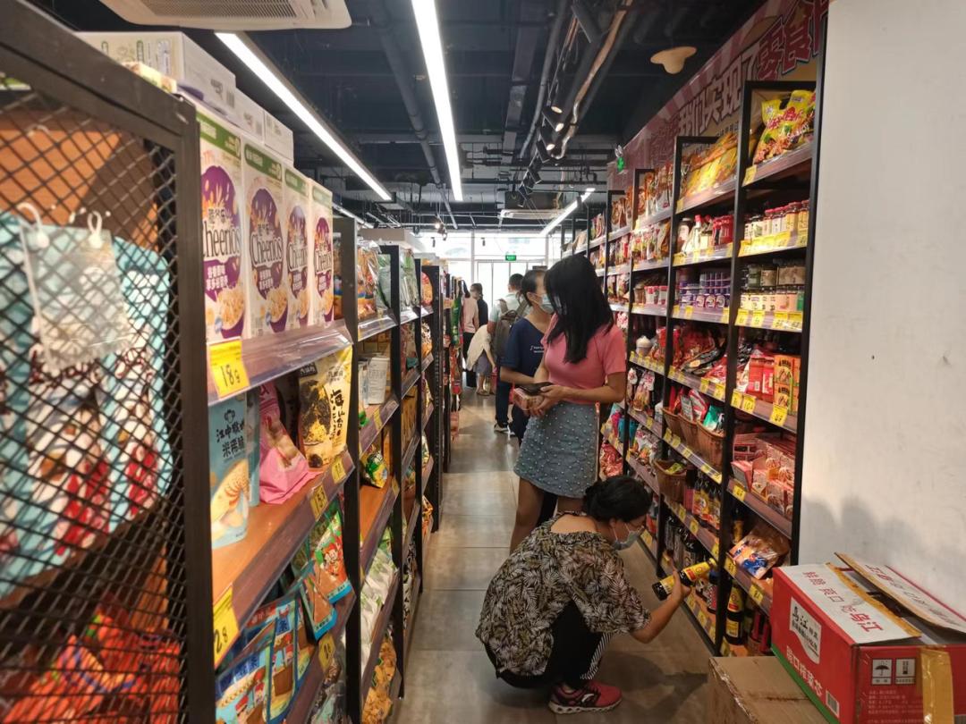 蹲点好特卖一周，我们发现了百亿临期市场*局破**的“答案”