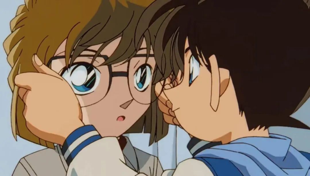 名侦探柯南剧场版现实发生的事,名侦探柯南亲吻的一集