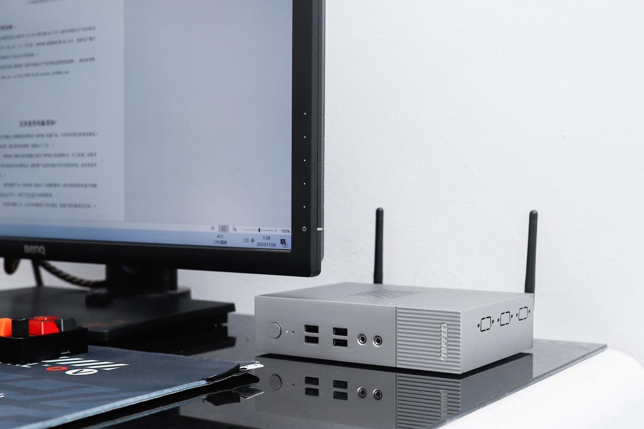 这才叫“多屏”最强电脑！极夜8110m微型小主机：一机四屏够不？