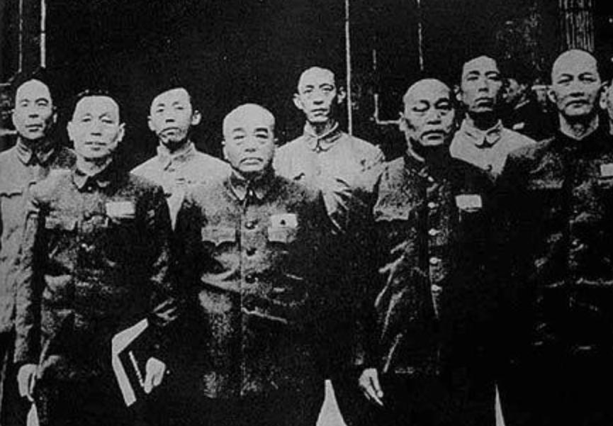 1950年，高岗到朝鲜看望彭德怀，问：毛岸英呢？他怎么不来看我？