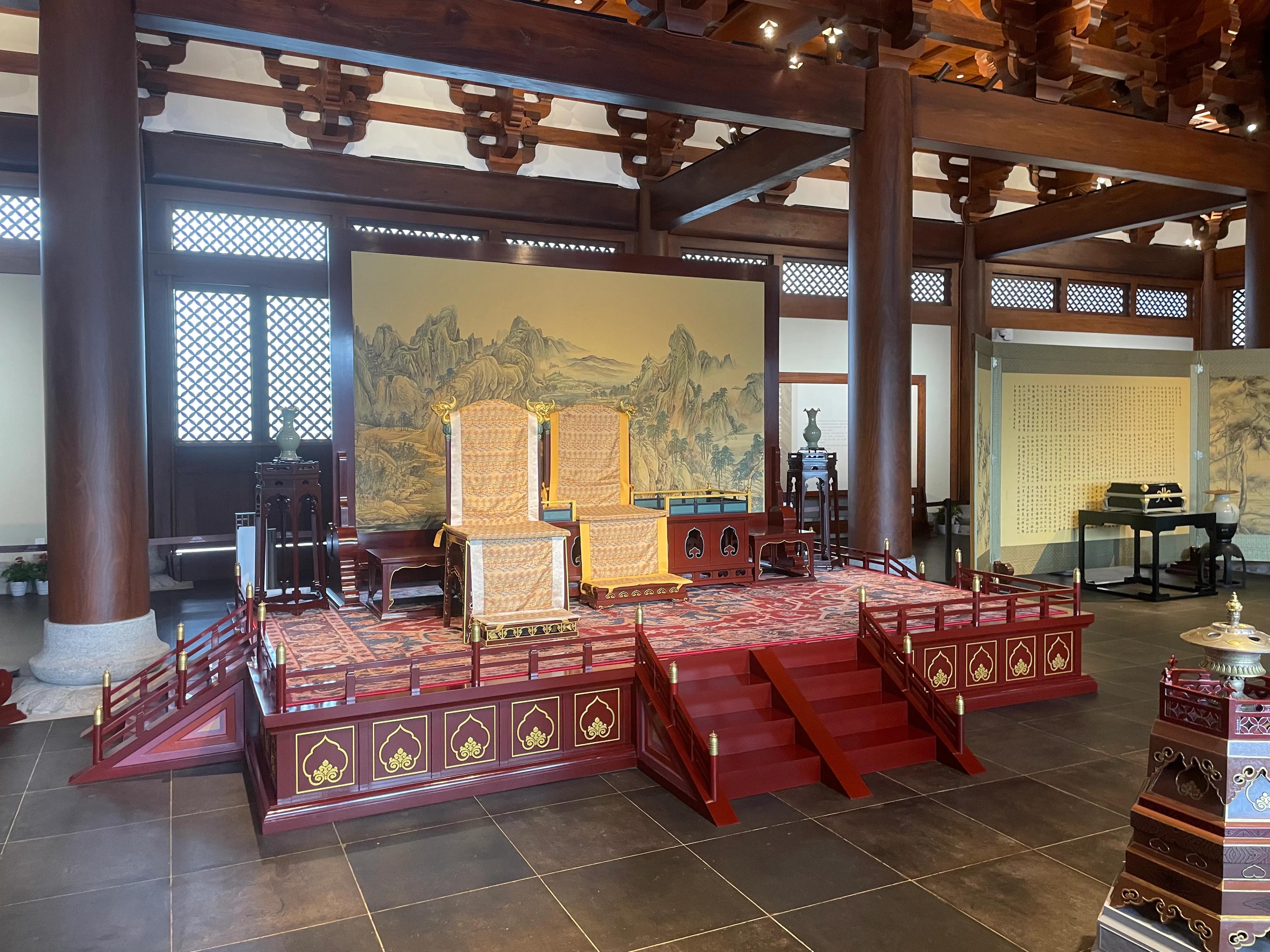 走进德寿宫感受南宋风情,杭州德寿宫红墙美照