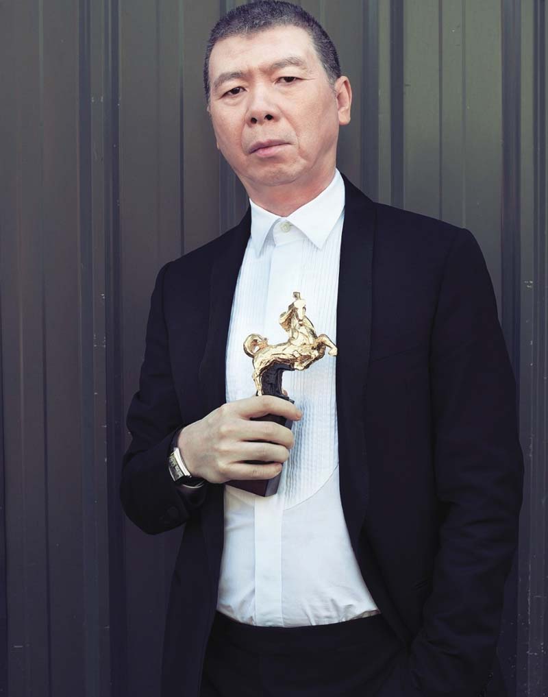 娱乐圈又爆一大瓜，徐帆收养的女儿，竟是冯小刚的“私生女”