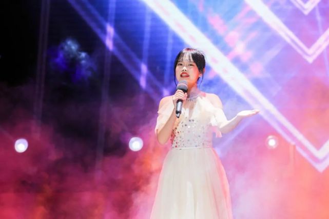 湘潭江声实验学校18届,湘潭江声实验学校教育宣传片