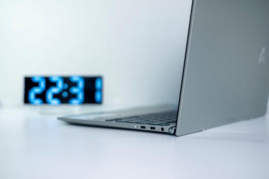 全新灵耀系列华硕灵耀x13值得买吗,华硕灵耀x13二手笔记本