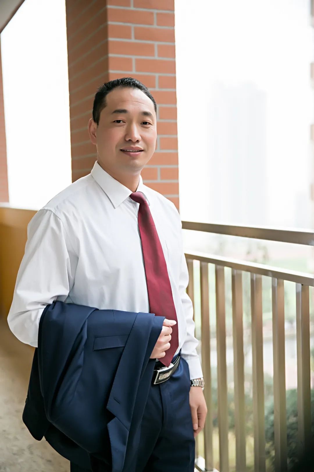 师生共享足球世界五育并举融合发展——两江新区西大附中星辰学校