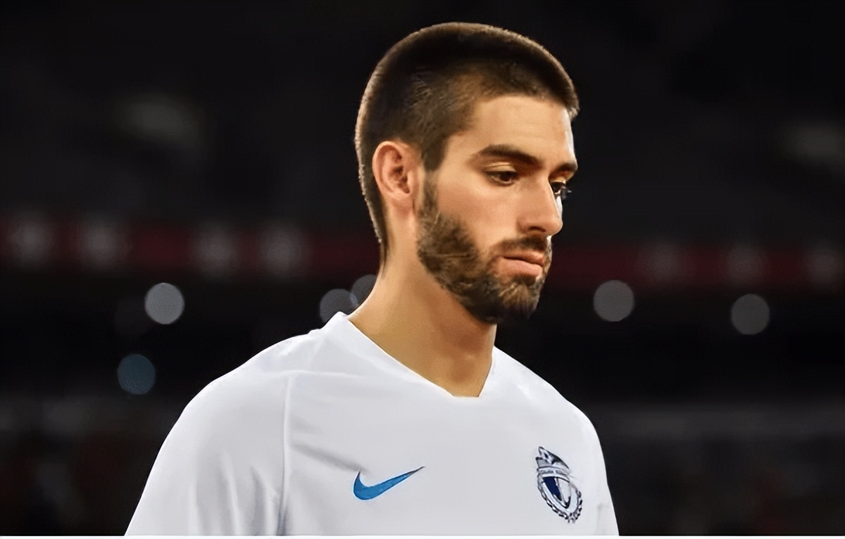 验货成功！29岁的前中超巨星，值得巴萨花2000万欧吗？