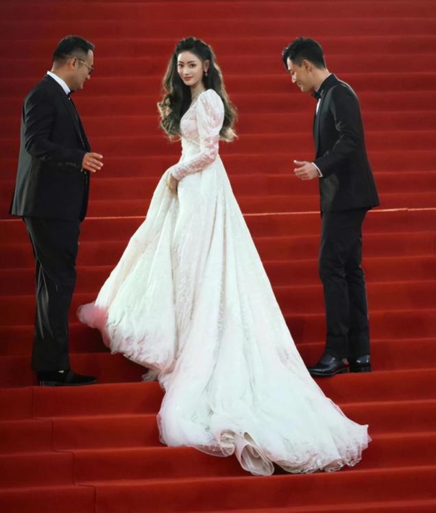 鐢靛奖涔嬪鏄庢槦绾㈡鍒樹害鑿插紶澶╃埍,鐢靛奖涔嬪绾㈡鍒樹害鑿插紶澶╃埍