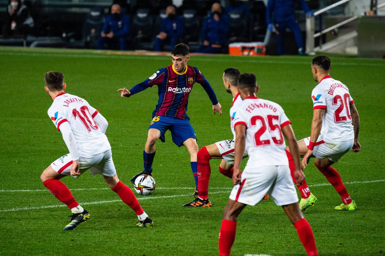 巴萨官宣后防大将离队,巴萨国脚最新引援消息