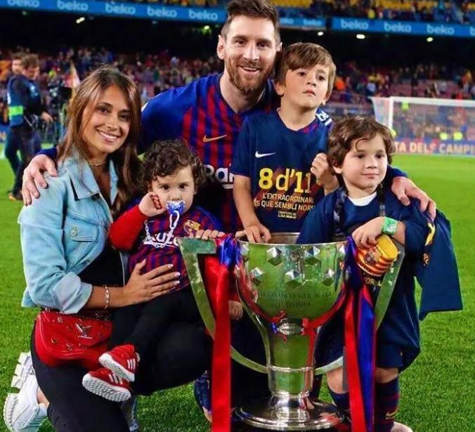 球王梅西有多专情,球王梅西的故事