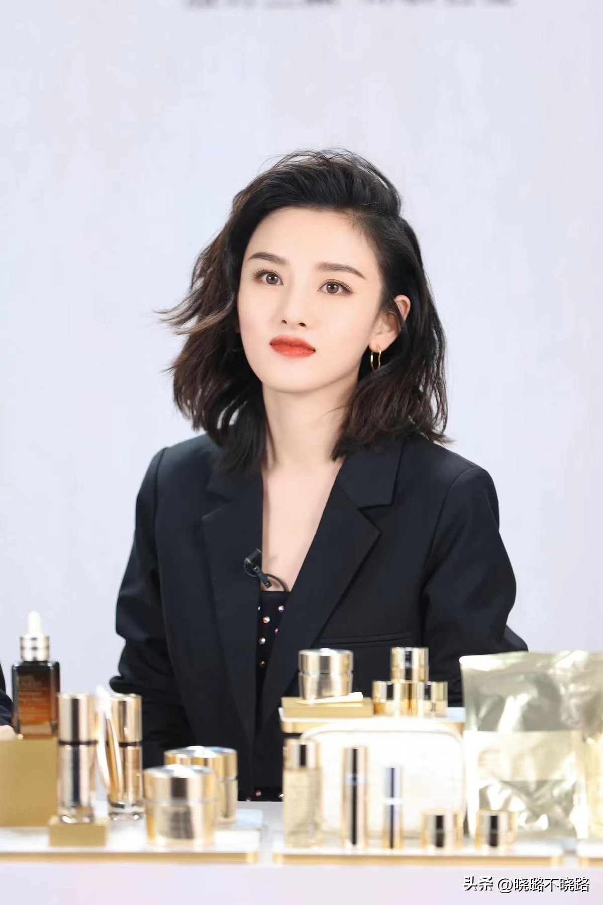 适合方圆脸女生的短发细软,适合方圆脸女生的短发推荐