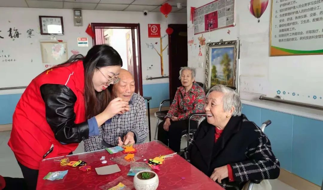 元宵“和”家欢|颐和养老欢度元宵，让爱汇成幸福团圆~