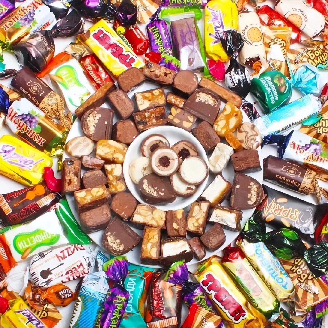 网友买完俄罗斯冰激凌,国外网友看俄罗斯特产被抢购空了