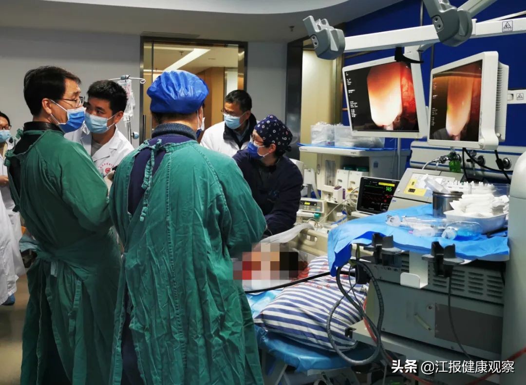 「江西日报重磅报道」危急之时,他们上演“生死时速”——南昌市第一医院提升急危重症救治能力纪实