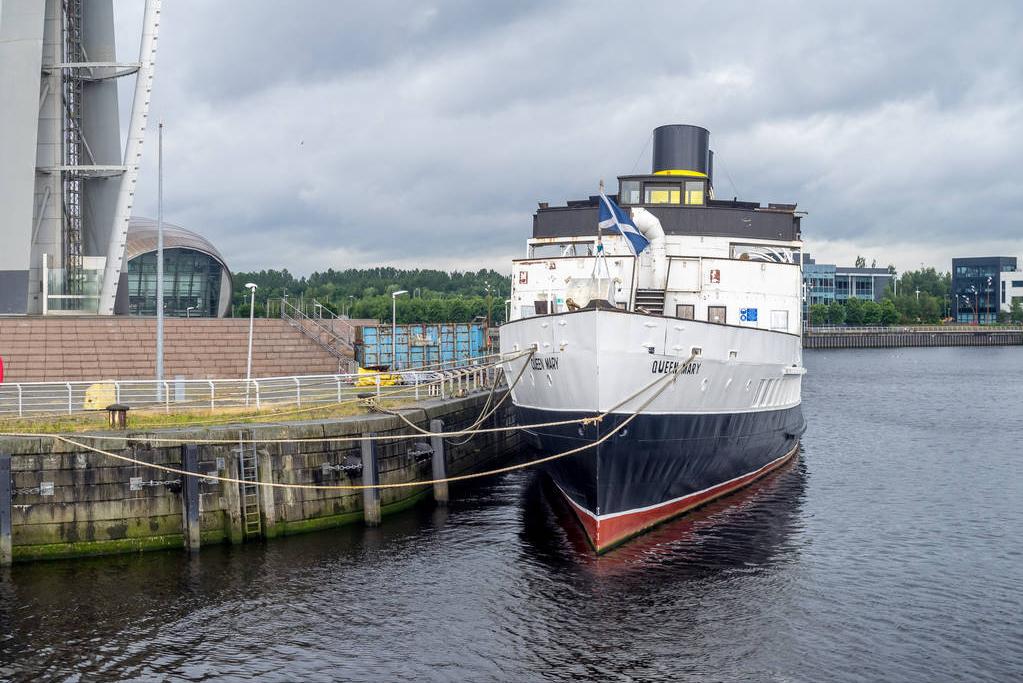 造船下水,40万吨巨轮下水全过程视频