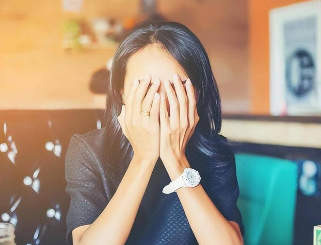 祸害女性的“液体快乐丸”多可怕？“听话水”为何会让人乖乖听话