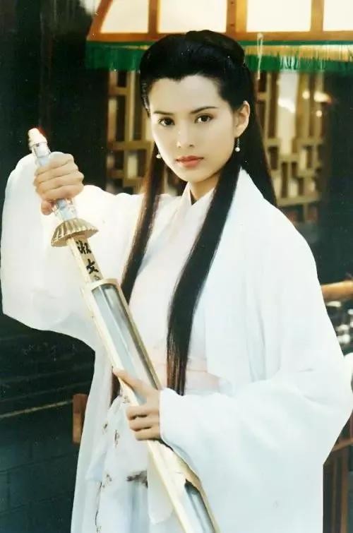 瘦得脱相的女人,瘦到脱相的女明星真的好看吗