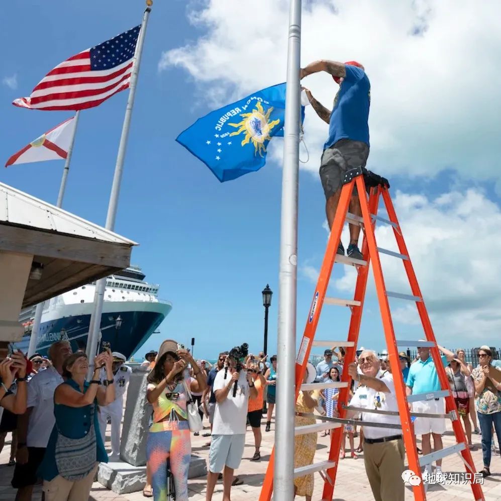 在美国建国中国，坚持了整整一分钟！|地球知识局