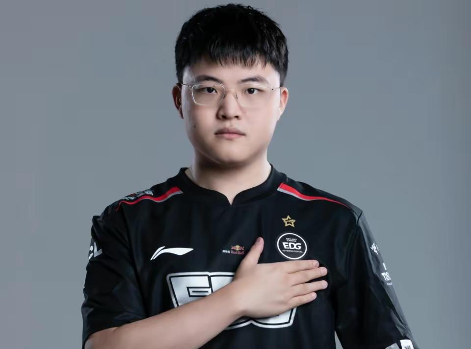 edg新阵容名单uzi,uzi加盟edg后首秀