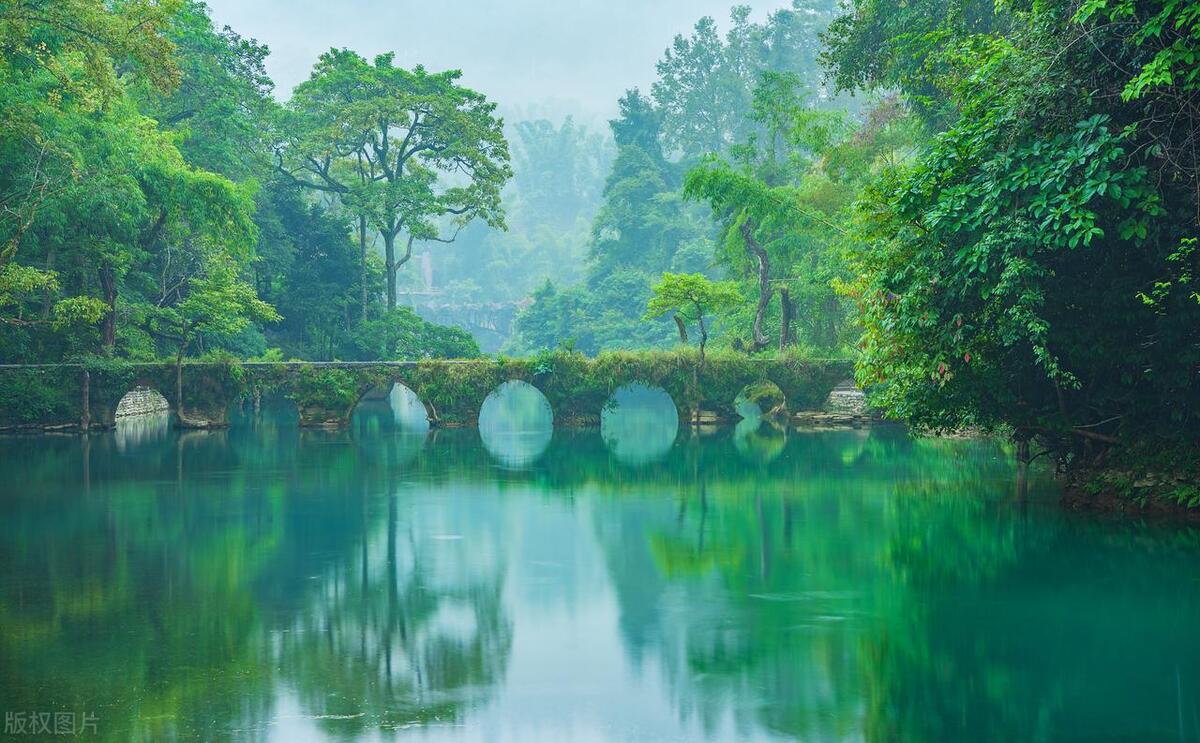贵州十大旅游景点地图全图,去贵州玩必去的景点推荐一下