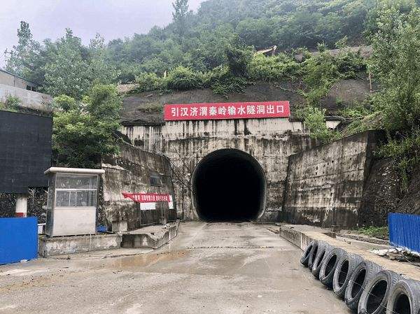 中国最长的隧道98公里遇暗河,最长隧道98公里汉江