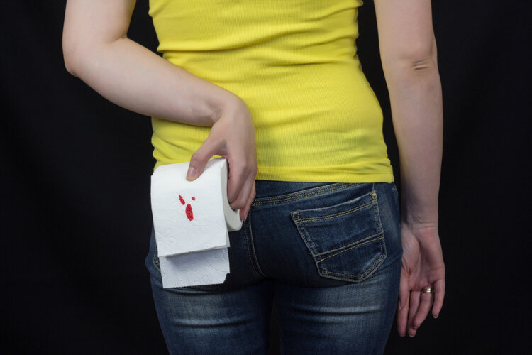 24岁美女自爆痔疮手术经历:手术的痛只是第一关,后面才是巨痛