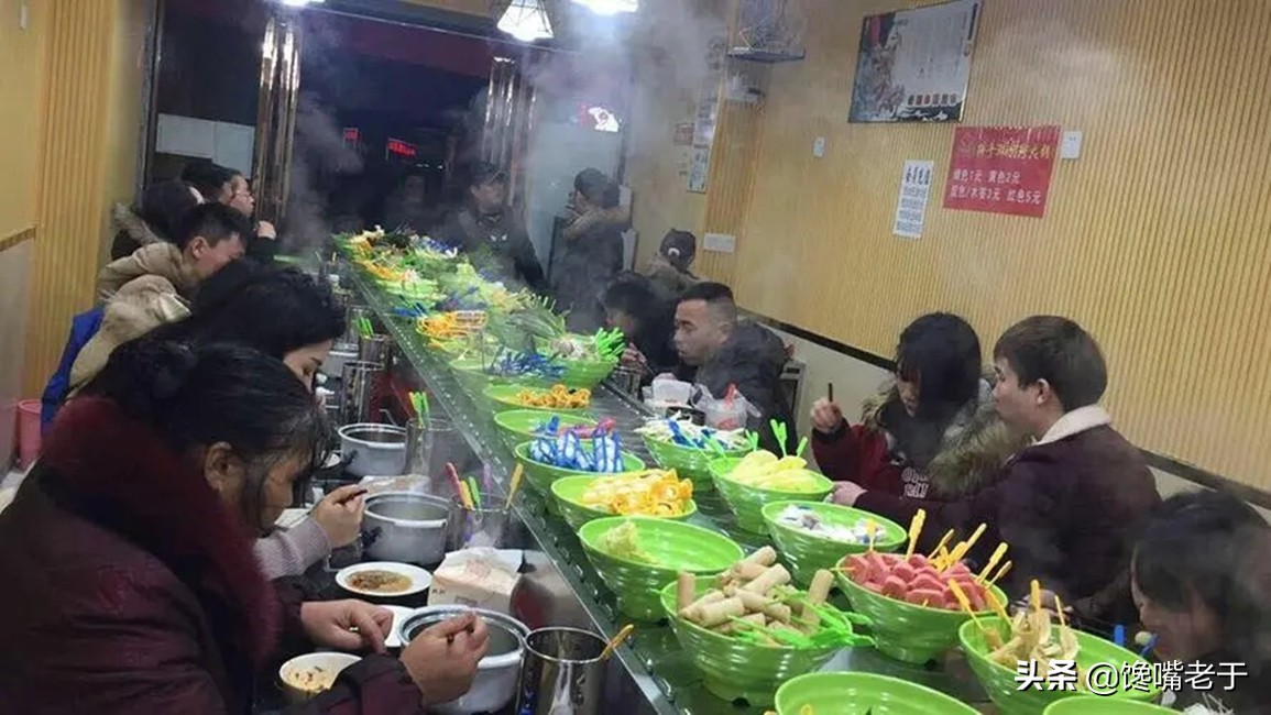 旋转小火锅最近火不火,最火的自助旋转小火锅