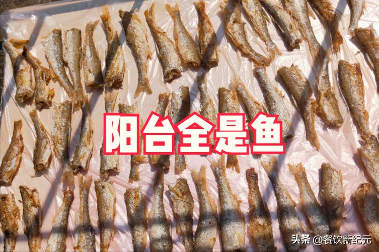 江西男子沉迷钓鱼,江西男子深夜钓鱼