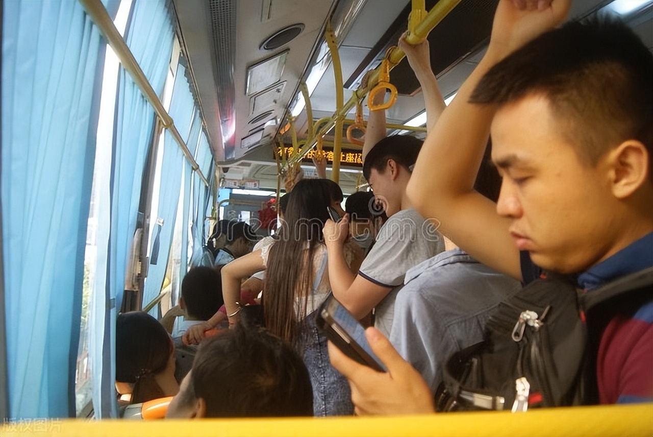 2022年怎样办理老年公交卡,成都老年人公交卡认证