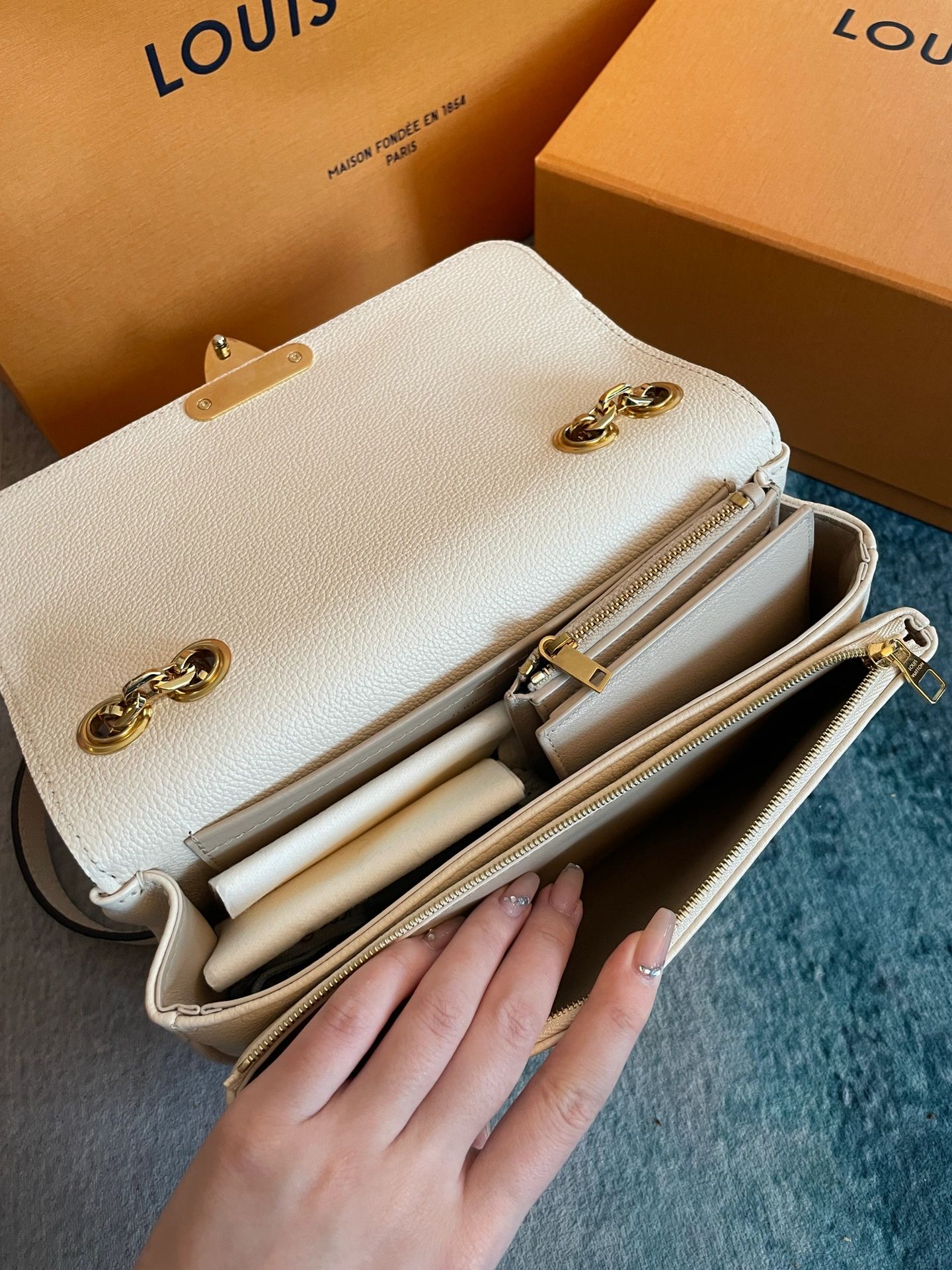 lv新款包包marceau缺点,lvmarceau包哪个颜色好看