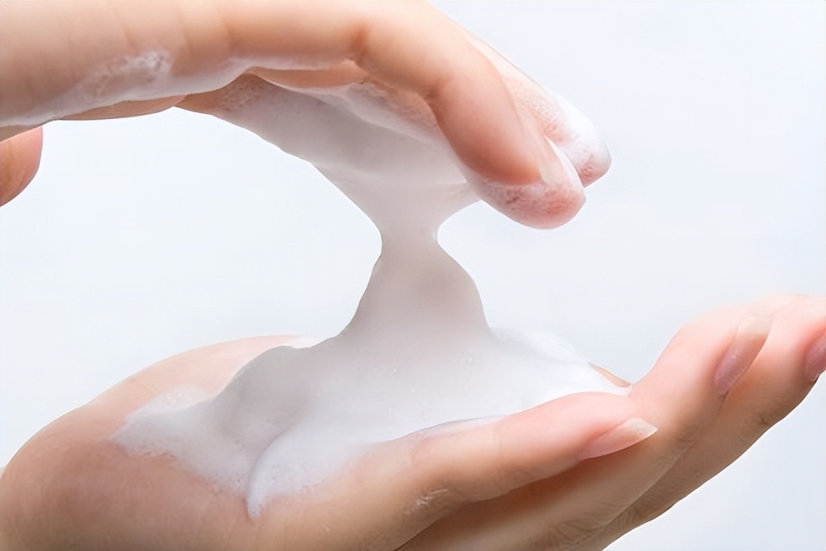 洁面的神！疫情后菲诗小铺国内开出“第二春”