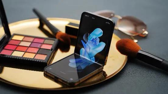 三星galaxyzflip4创意,沉浸式体验三星galaxyzflip4