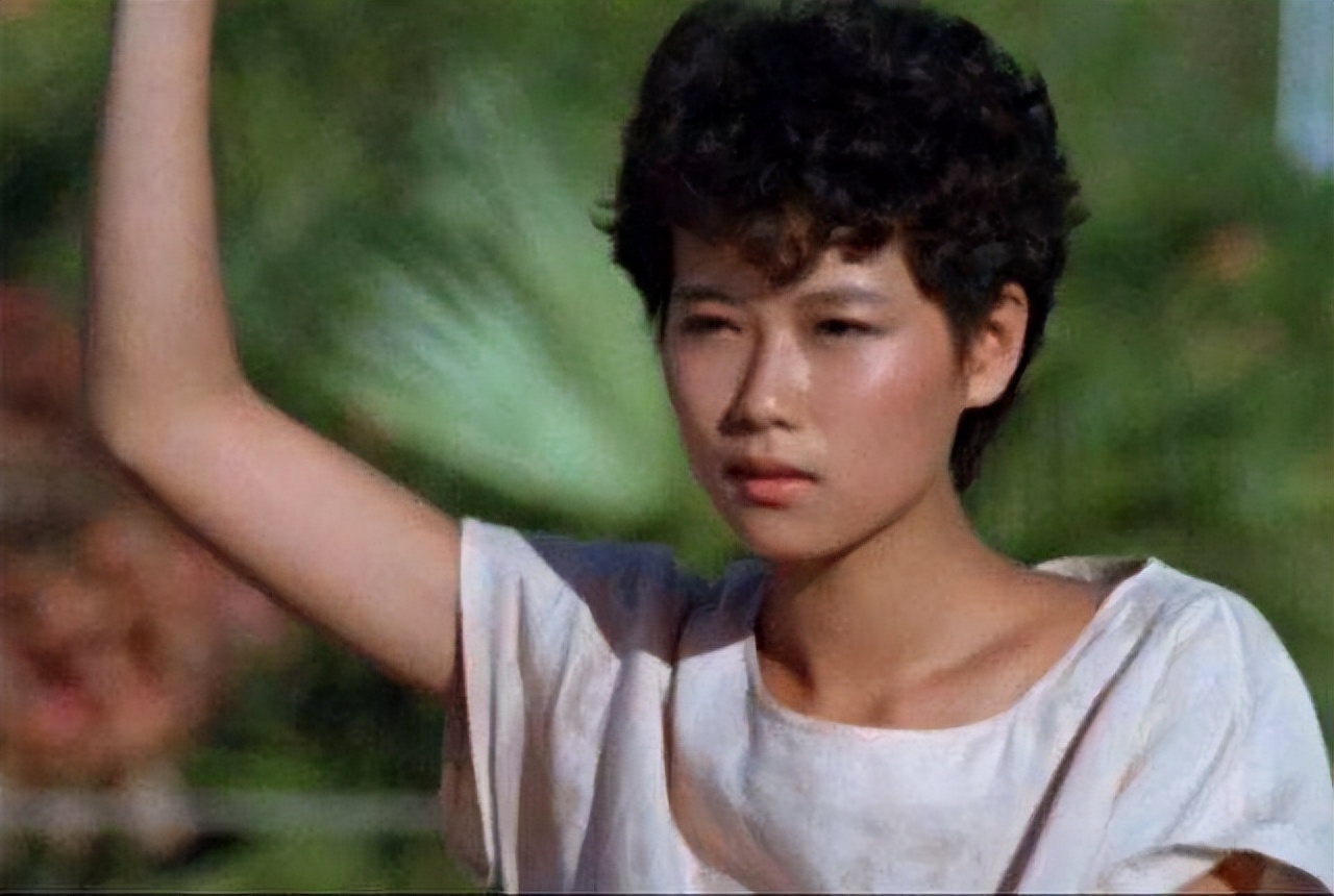 59岁叶童近照变化大,53岁叶童近照曝光