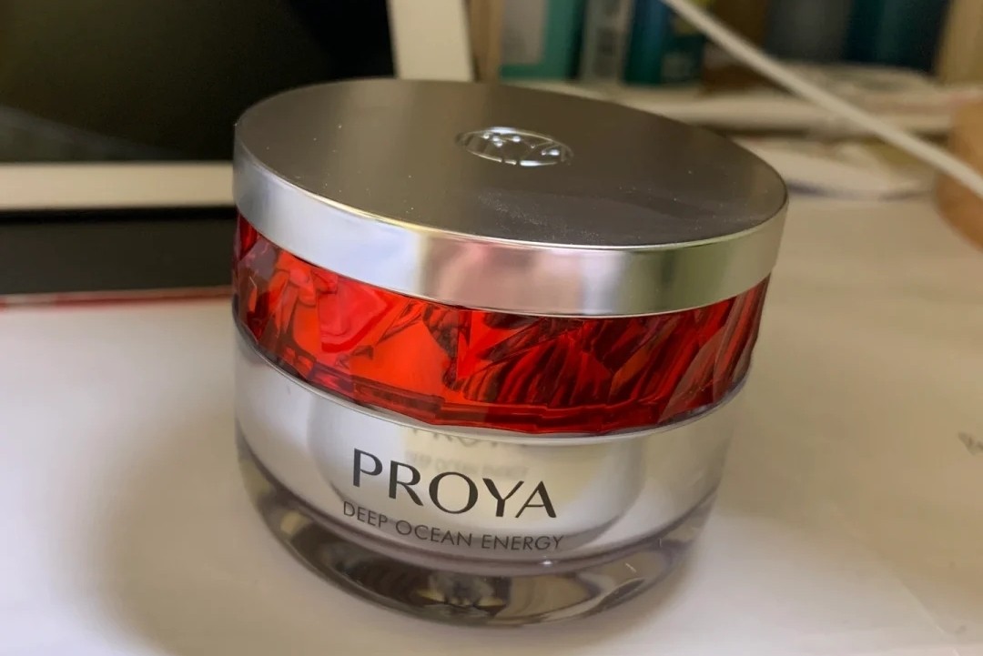 冰岛精华平价面霜抗老抗皱,推荐几款保湿效果好的面霜