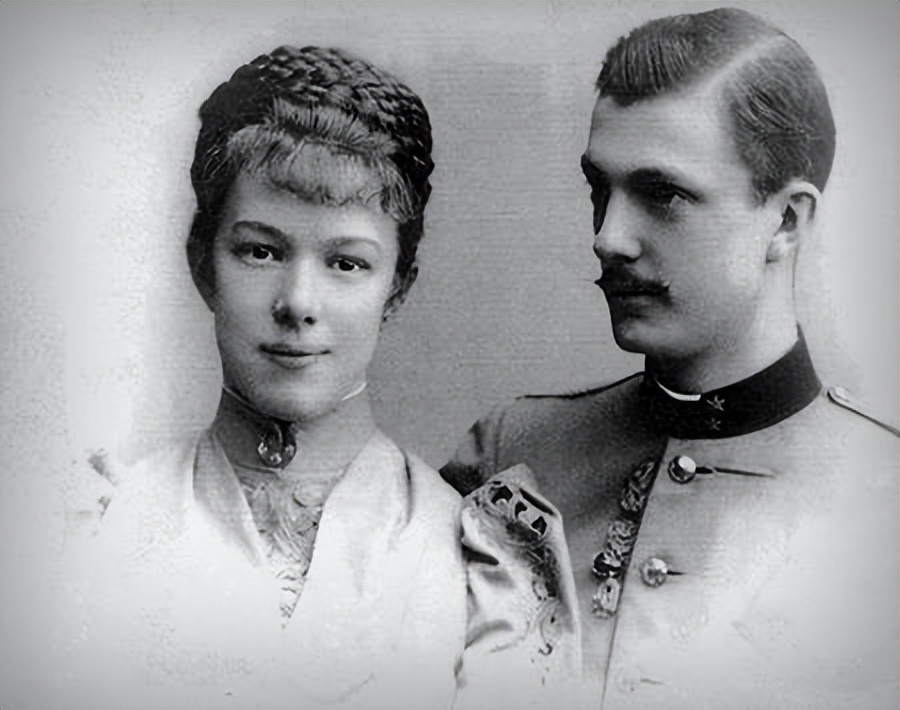 “茜茜公主”的悲情人生：长女夭折，独子自杀，她60岁时死于刺杀