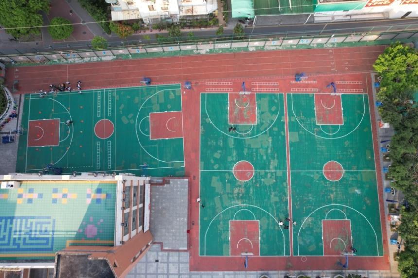 我们现在做了什么才会有未来,我们现在能做的就是努力