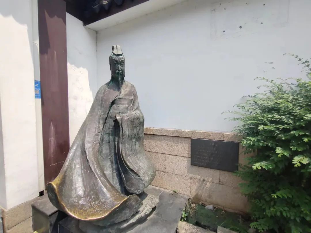 旧时王谢堂前燕出自南京吗,六朝古都旧时王谢堂前燕