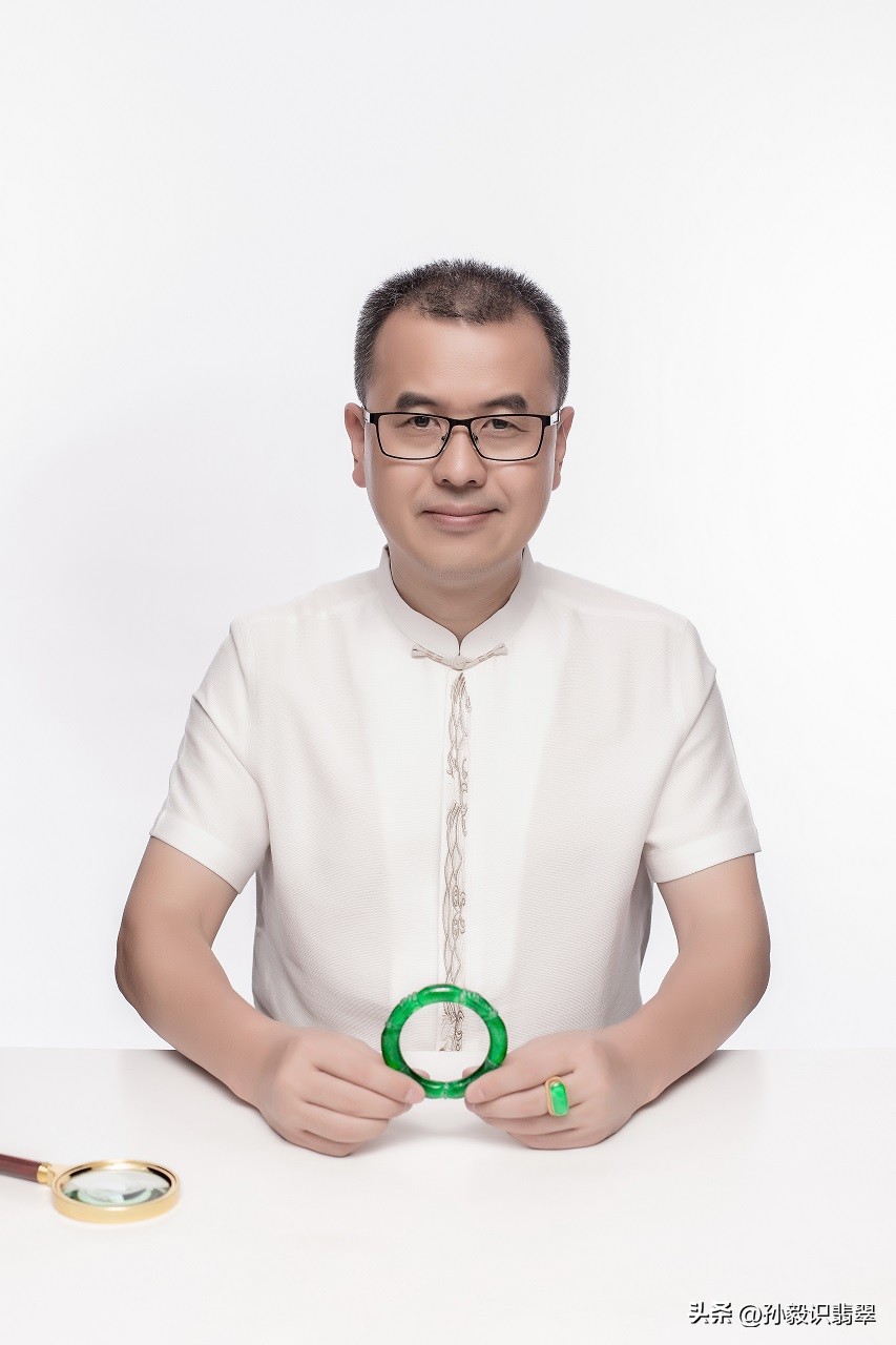 楼盘用翡翠命名：珍贵宝石的中华文化华章