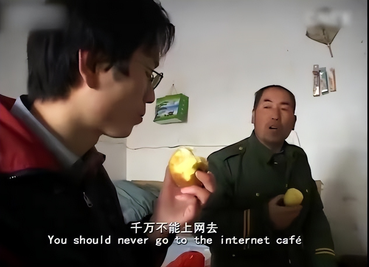 农村出身的大学生出路在哪里,穷人家大专生的前途在哪