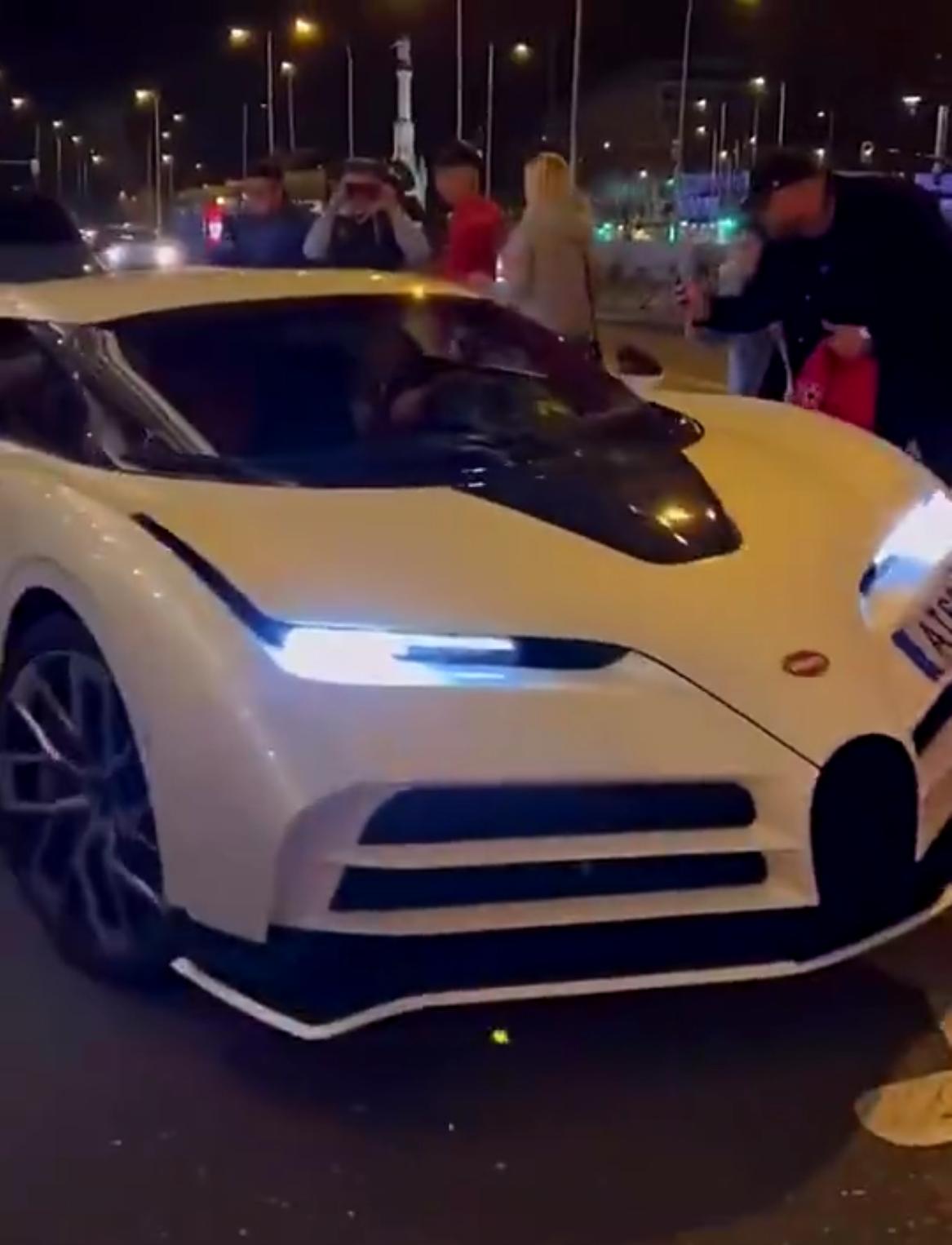 c罗开兰博基尼,c罗单手开布加迪