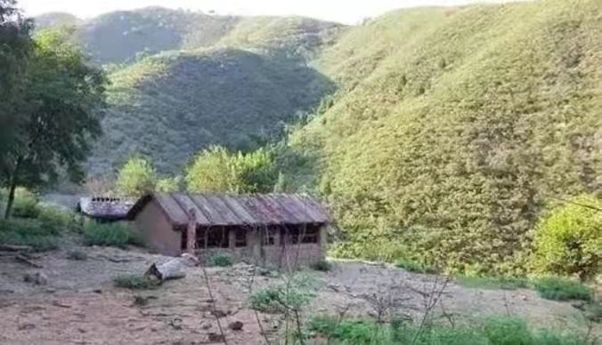 北大学霸王青松携妻隐居山林,隐居深山11年的北大生王青松